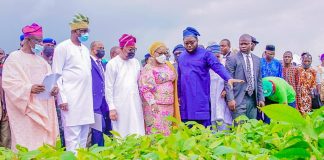 Farmers in Osun, Oyo Receive GAP Booklets on Cocoa Production