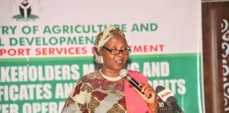 FG Issues Certificates, Sales Permits to Fertilizer Operators