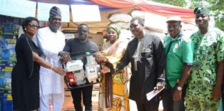 Lagos Distributes Inputs to Enhance Fish Production